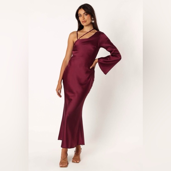 New Burgundy Petal + Pup One Shoulder Dress - Picture 1 of 4